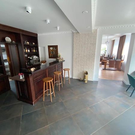Hotel Altes Tor à Filsen Extérieur photo