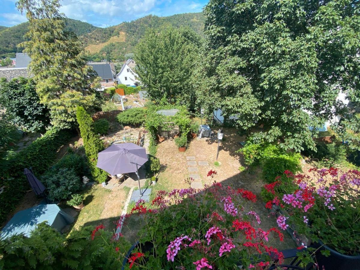 Hotel Altes Tor à Filsen Extérieur photo